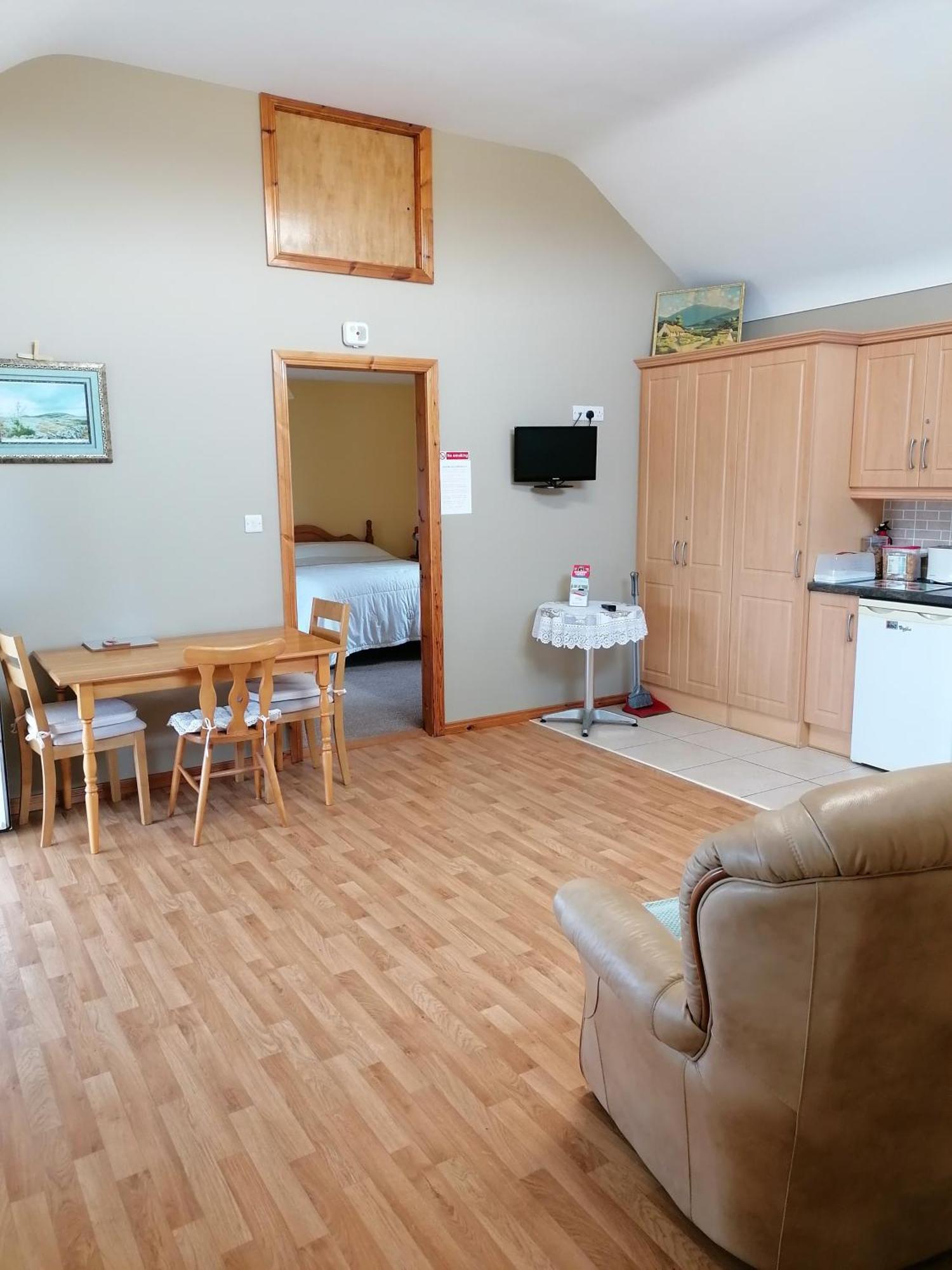 Danubio Guest Accommodation Doonbeg Exterior photo