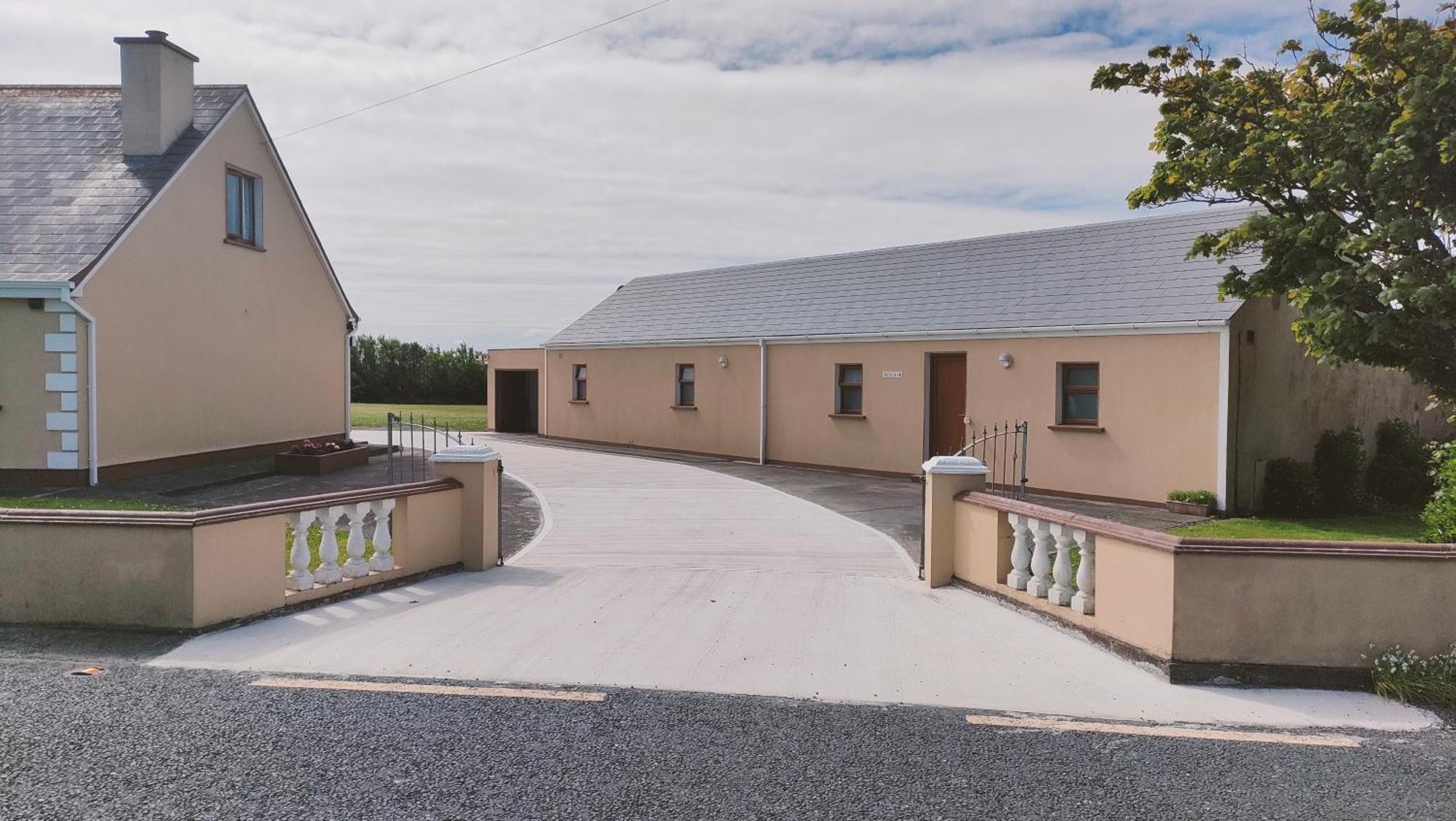 Danubio Guest Accommodation Doonbeg Exterior photo