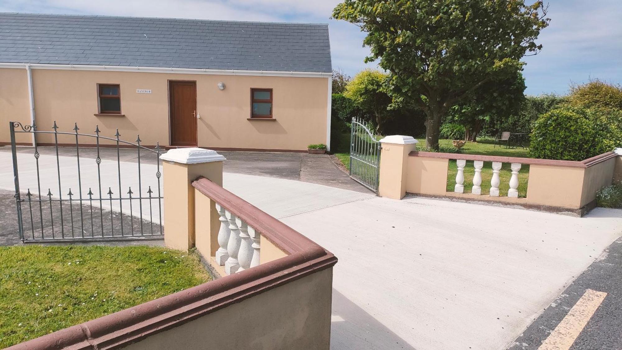 Danubio Guest Accommodation Doonbeg Exterior photo